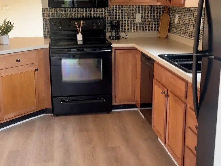 Kitchen - 57 Wilson Dr