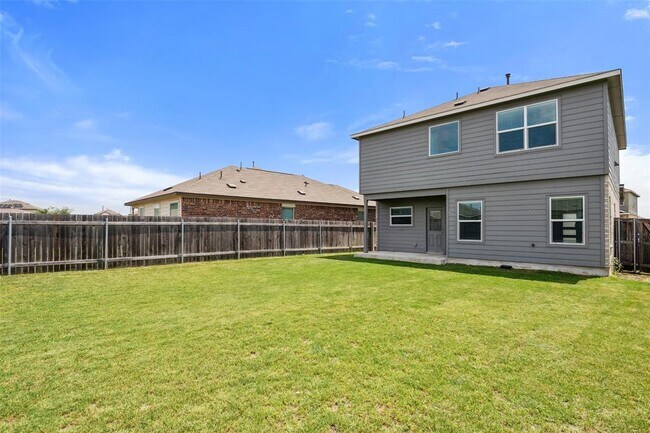 Building Photo - 105 Canley Lp