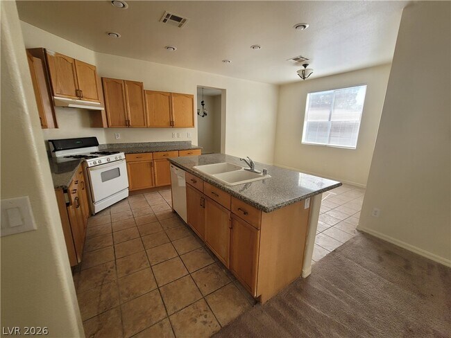 Building Photo - 7817 W Falcon Wing Ave