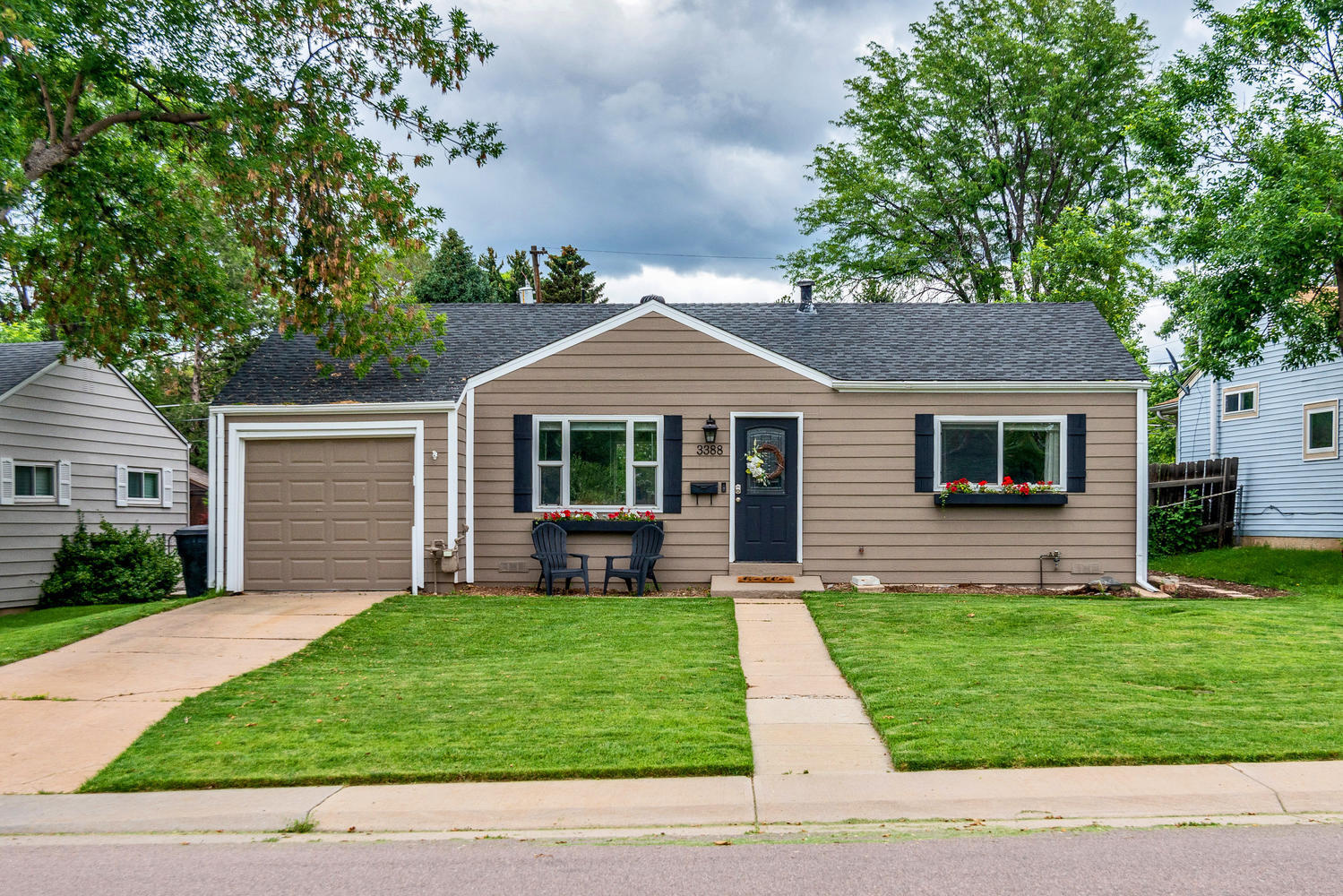 Building Photo - 3388 S Holly St