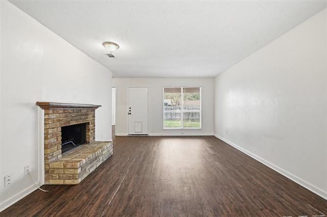 Building Photo - 2728 Westchester Dr