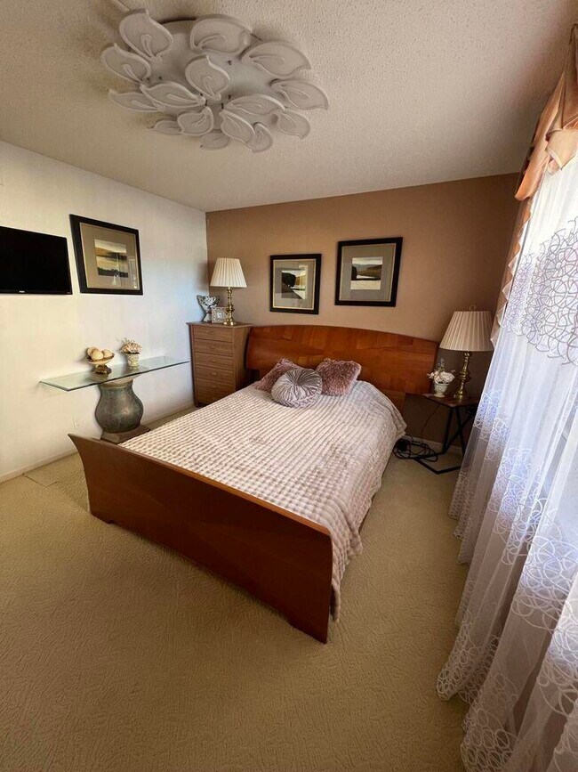 Building Photo - 14575 Bonaire Blvd
