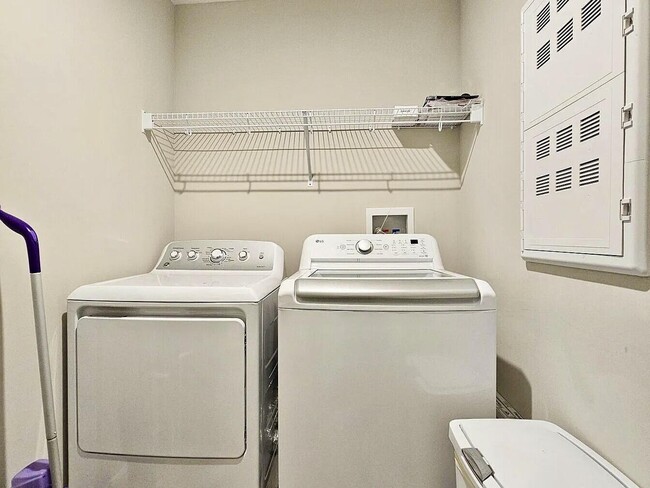 Building Photo - 2506 Crosshill Dr