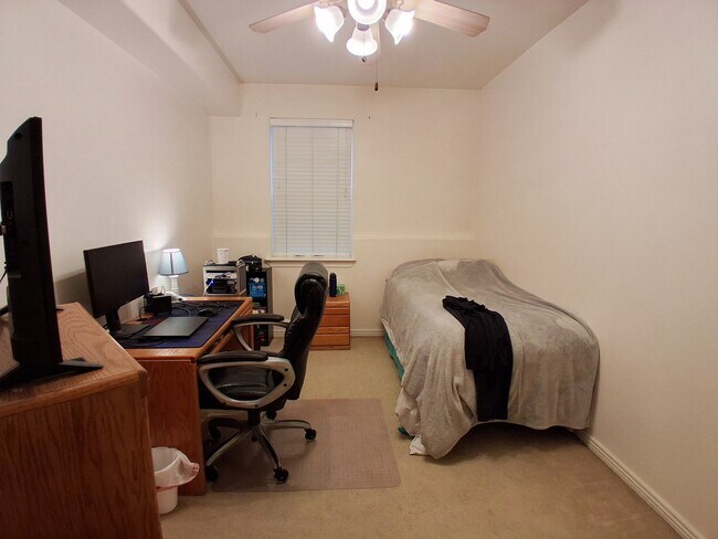 Building Photo - 345 Belmont Pl