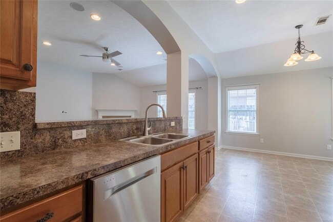 Building Photo - 623 Glenmede Ln