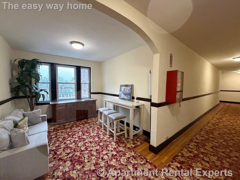 Building Photo - 15 Ives St