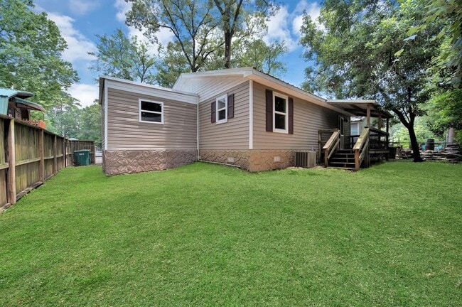 Building Photo - 422 Pimmit Hill Run
