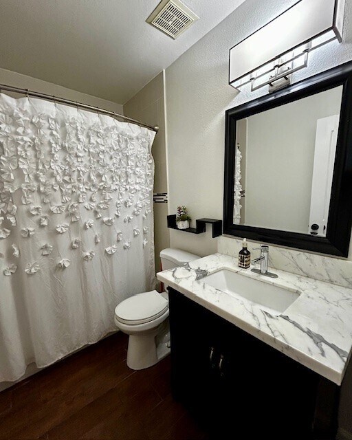 Building Photo - 2619 E Windsor Ave