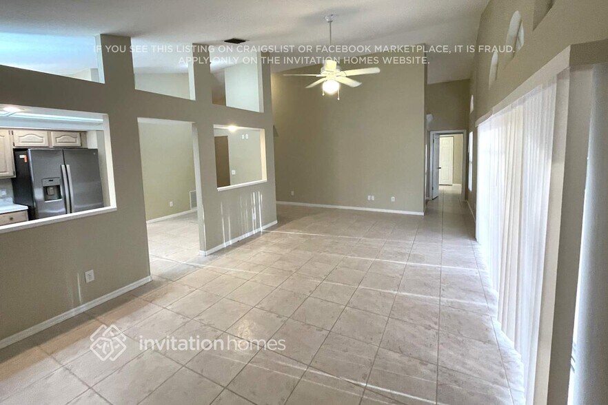 Building Photo - 18823 Rue Loire