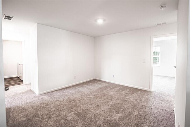 Building Photo - 243 Casteel Ln