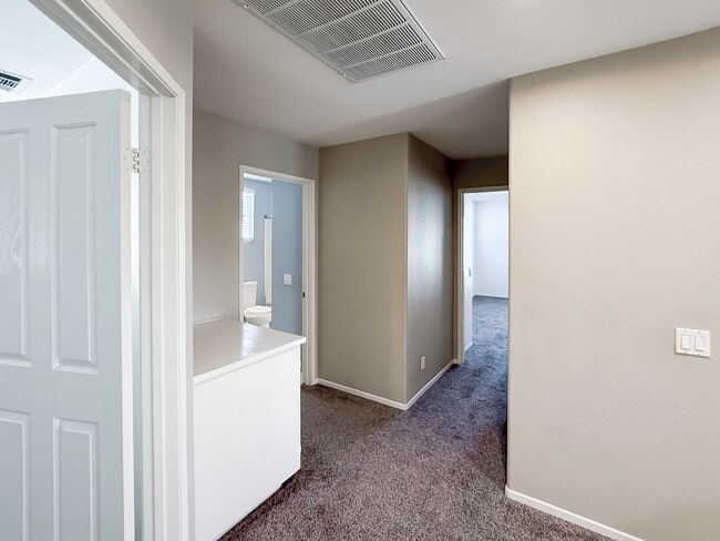 Building Photo - AVAILABLE NOW! 4 BED / 3 BATH TEMEKU HILLS HOME FOR RENT! LARGE BACKYARD + AMENITIES GALORE!