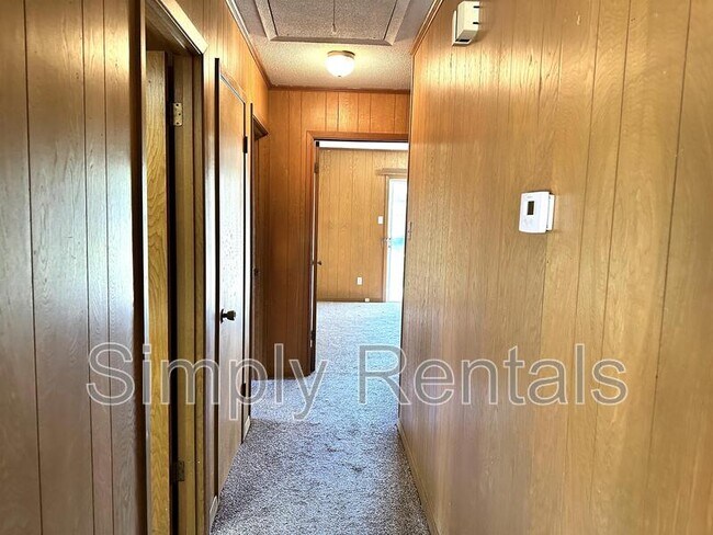 Building Photo - 706 Manson St