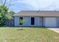 Building Photo - 1603 Dale Cove