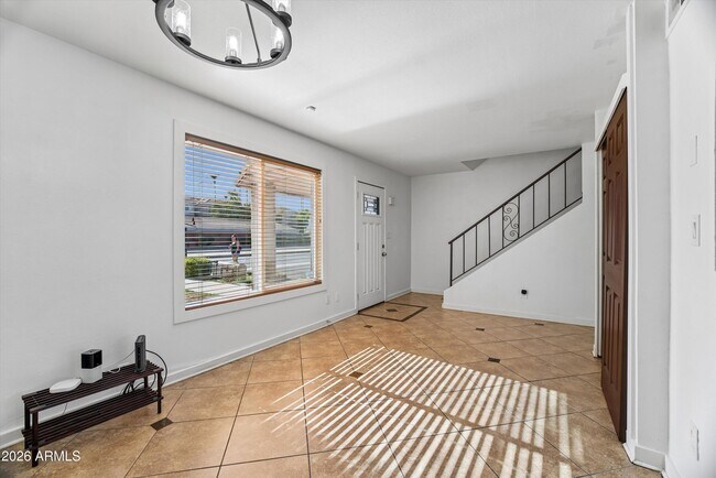 Building Photo - 7126 N 19th Ave
