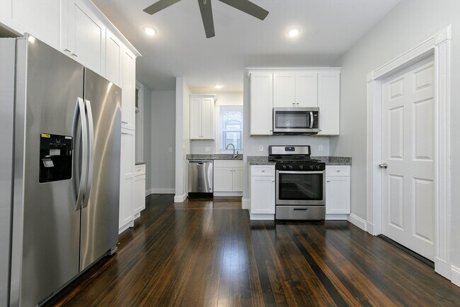 Building Photo - 107 Harrishof St