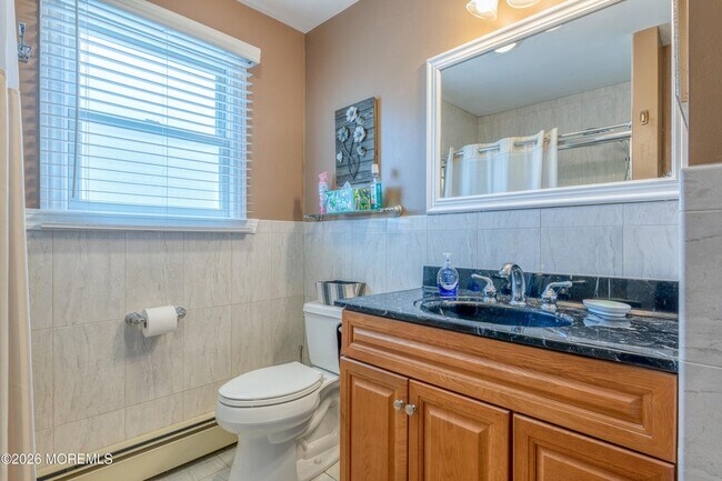 Building Photo - 251 Westbrook Dr