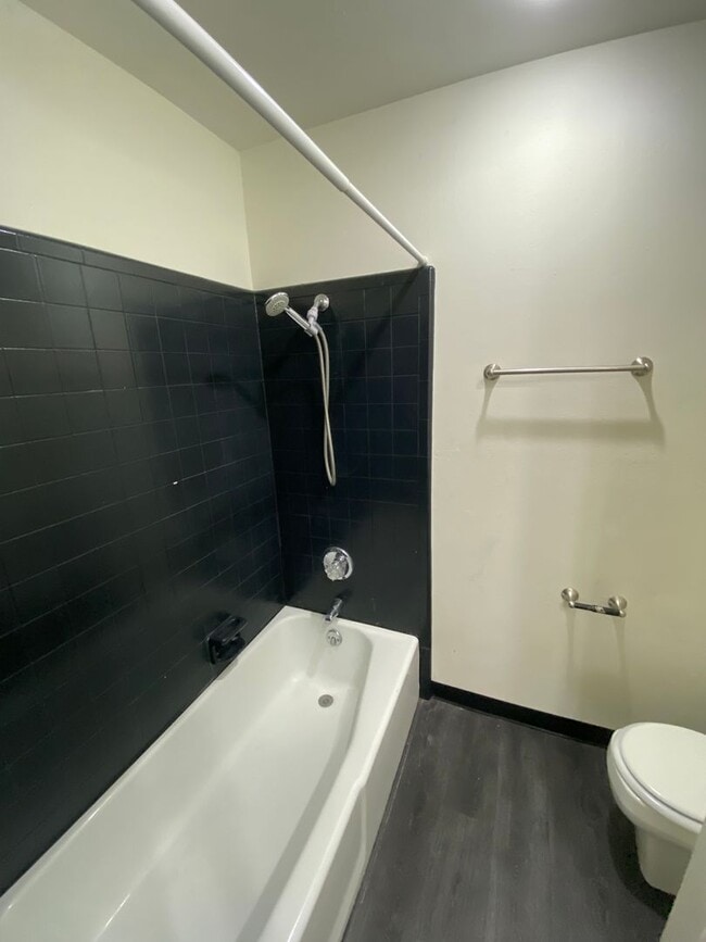 Building Photo - Big and Spacious Four Bedroom Home on the ...