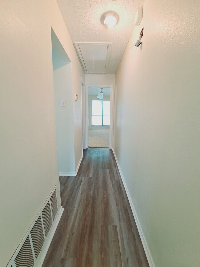 Building Photo - Westover 926-928