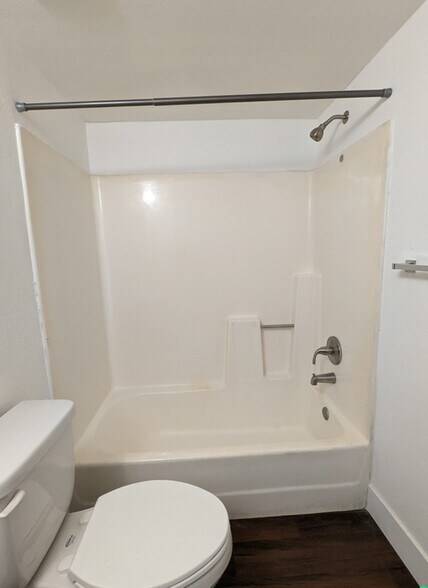 Building Photo - 3220 Figler Ct