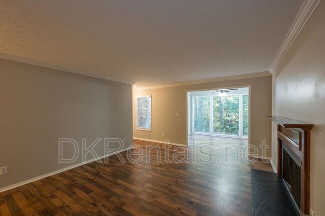 Building Photo - 602 Augusta Dr