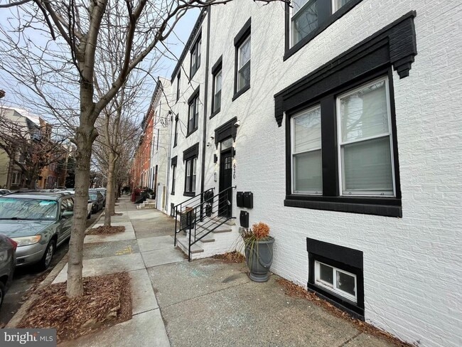 Building Photo - 630 S 19th St