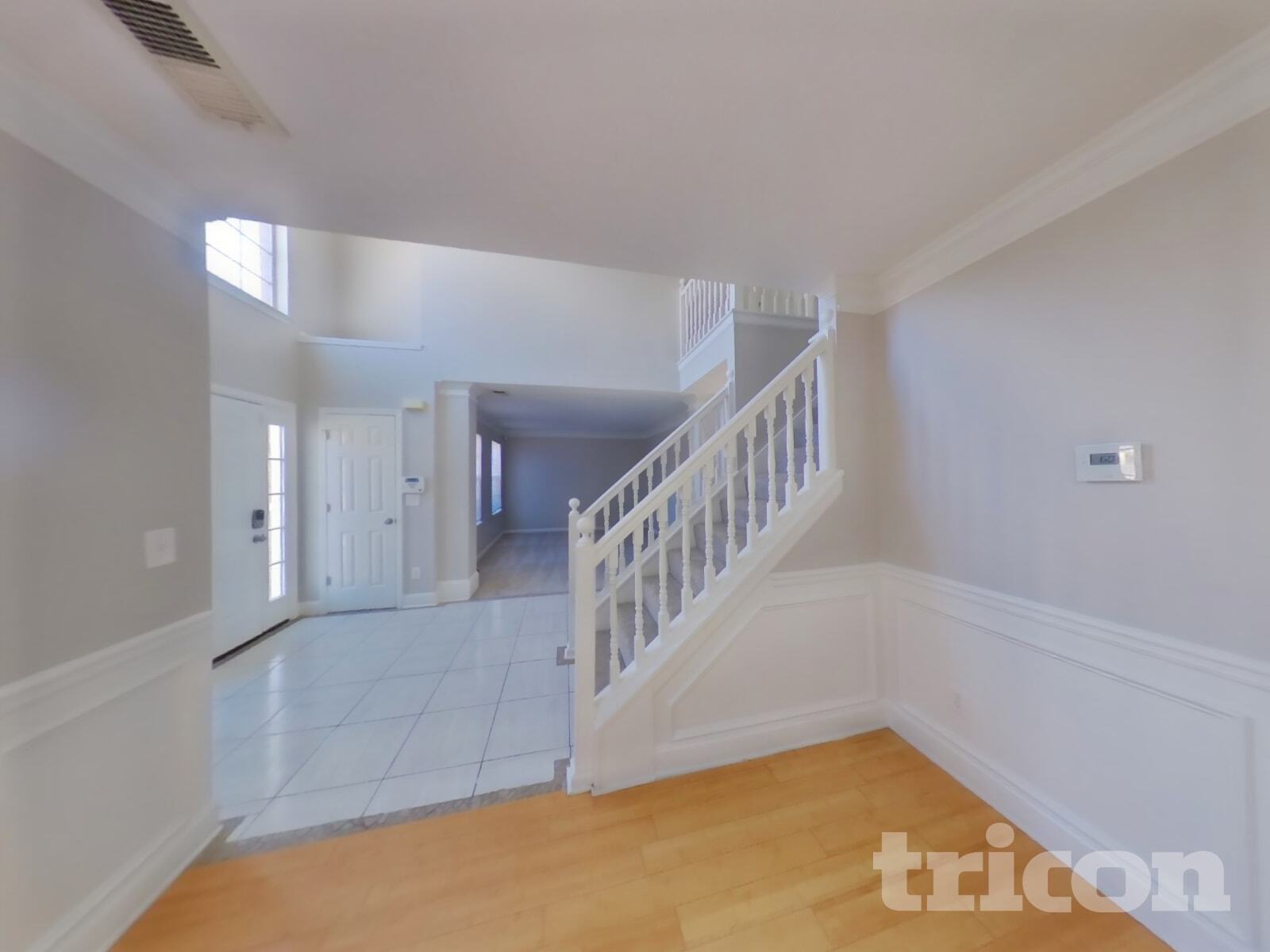 Building Photo - 636 Christina Pl