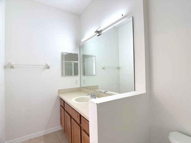 Building Photo - 538 Bexley Dr