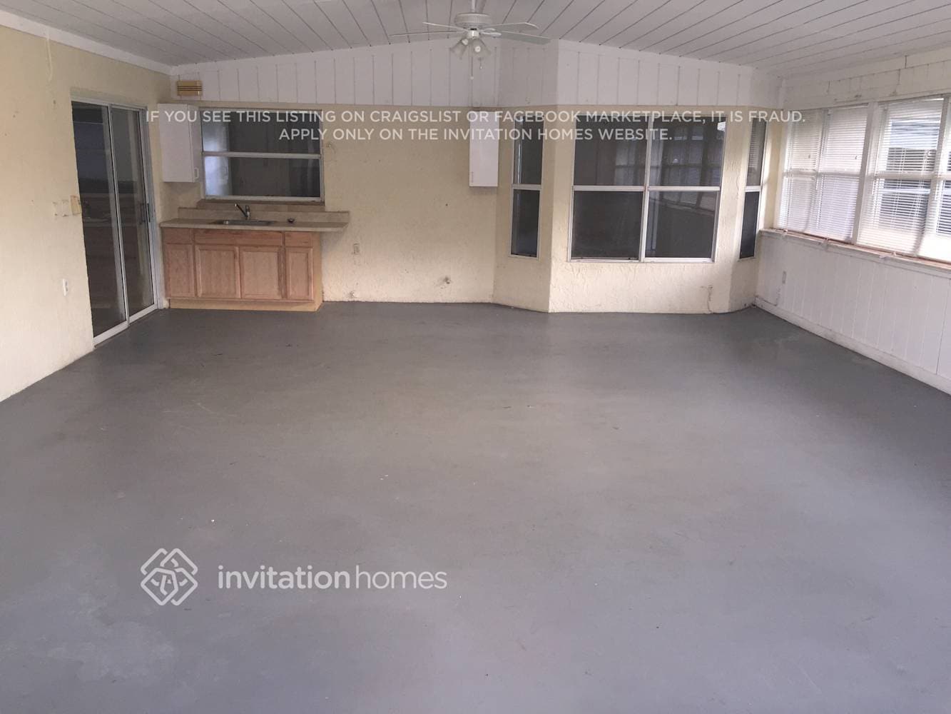 Building Photo - 2401 Bel Air Cir