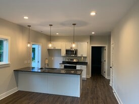 Building Photo - 1248 Browns Ferry Rd
