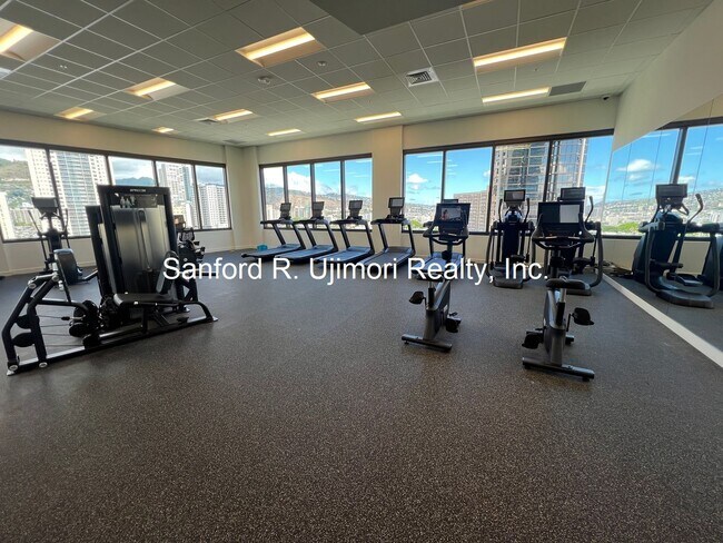 Building Photo - lion1515