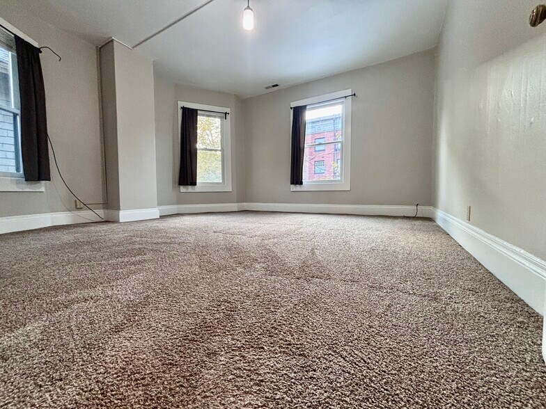 Bedroom #1 - 718 NW 21st Ave