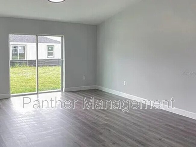 Building Photo - 10018 Cocoa Beach St