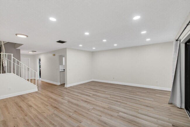 Building Photo - 21682 Cypress Rd