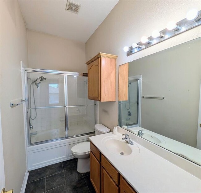 Building Photo - 15107 Nuttall Dr