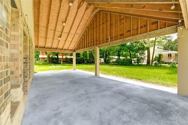Building Photo - 47 Blue Lake Dr