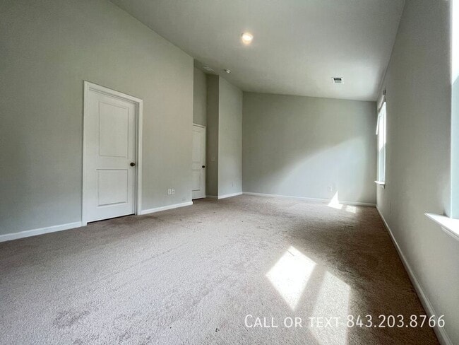 Building Photo - 155 Rosefield Ct