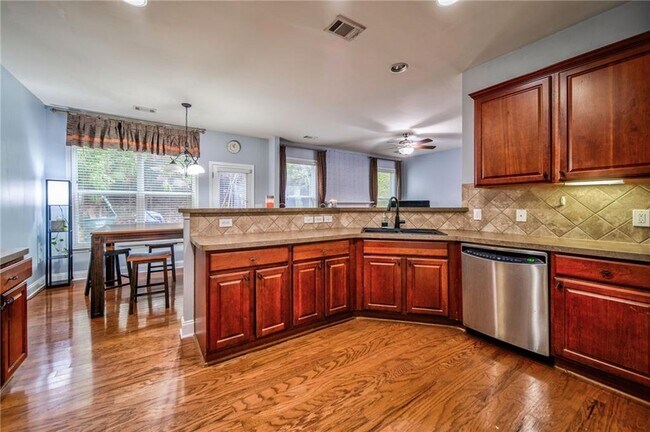 Building Photo - 5405 Falls Landing Dr