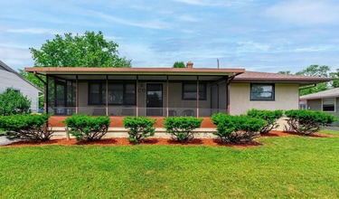 Building Photo - Welcome to this beautiful charming 3-bedroom, 2-bathroom house located in Columbus, OH!