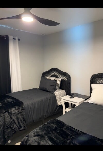 Building Photo - 3665 Michigan Ave