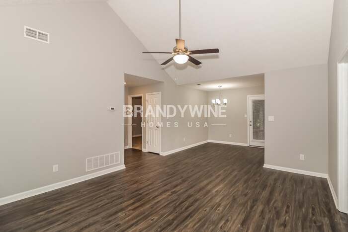 Building Photo - 86 Hale Haven Dr