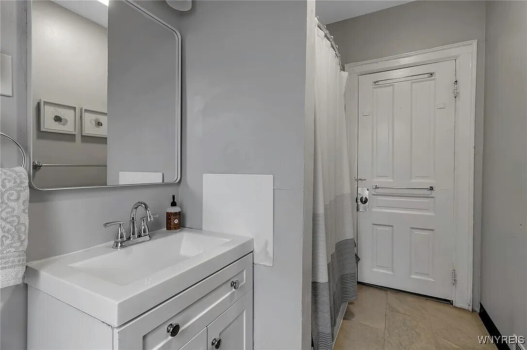 Building Photo - 580 Potomac Ave