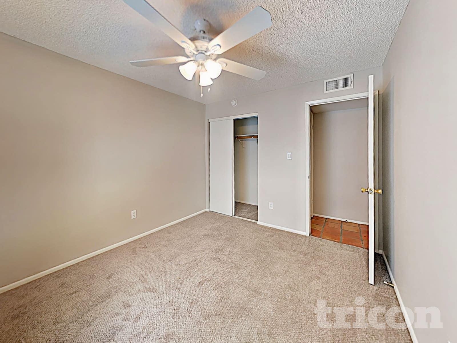 Building Photo - 1246 E Barbara Dr