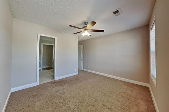 Building Photo - 537 Paper Ridge Ln