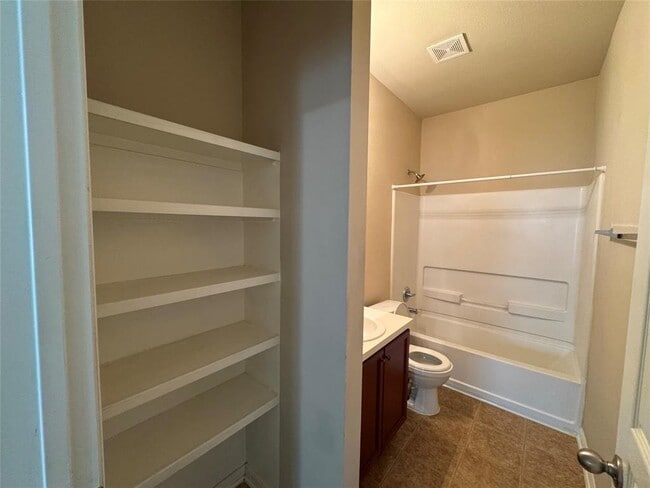Building Photo - 13417 Cantarra Dr