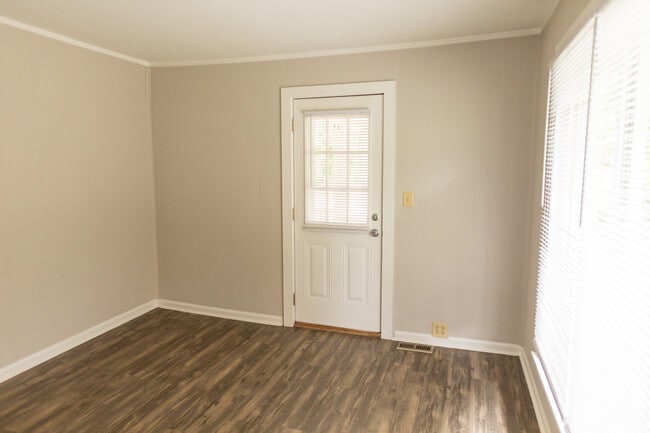Building Photo - 507 Horton Pl NW