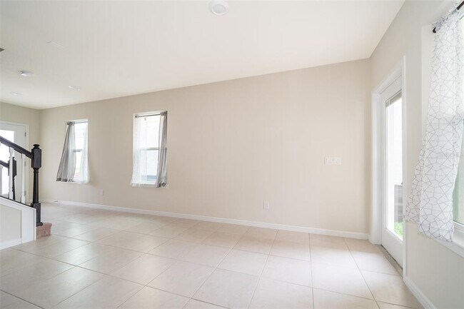 Building Photo - 1941 Summer Serenity Dr