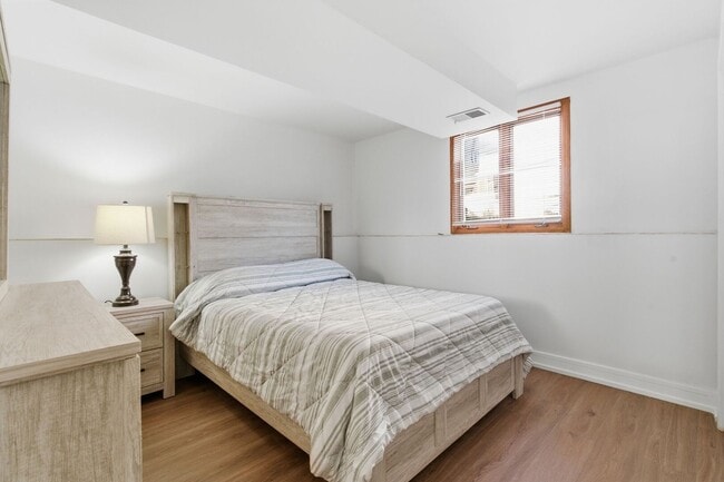 Building Photo - 14433 Mallard Dr