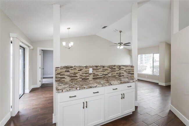 Building Photo - 1515 Kestrel Way