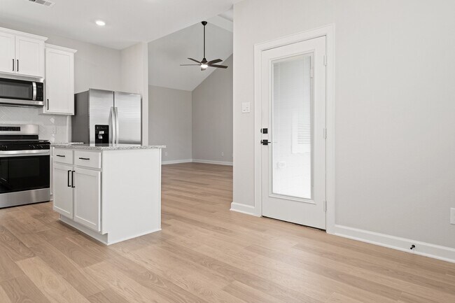 Building Photo - 21535 Bluebonnet Bay Dr