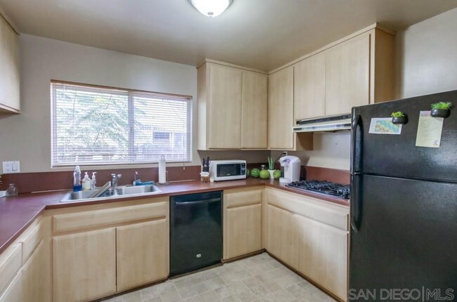 Building Photo - 4877 Campanile Dr